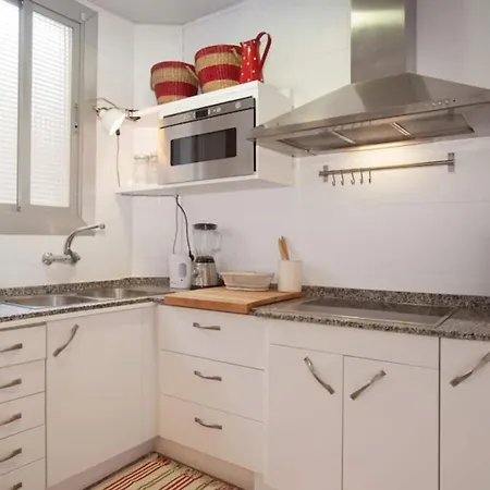 Apartman In 22 Close To The *